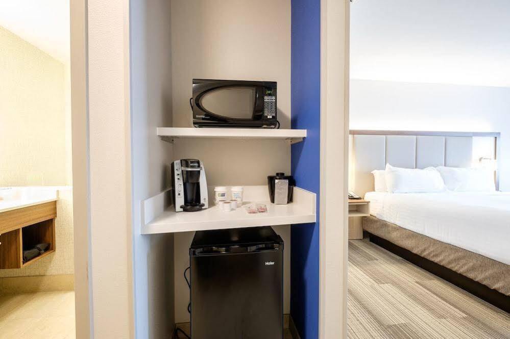 Holiday Inn Express & Suites Eagan - Minneapolis Area By Ihg Екстериор снимка