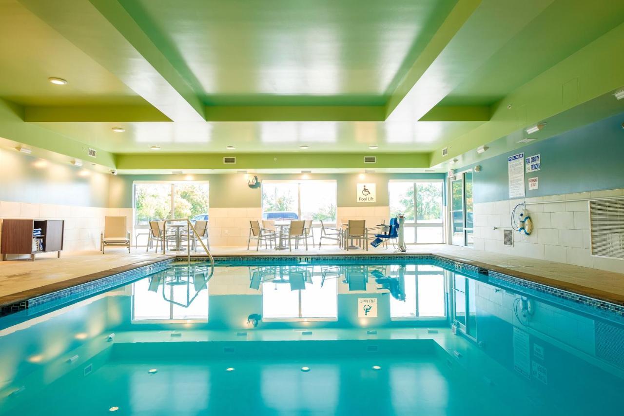 Holiday Inn Express & Suites Eagan - Minneapolis Area By Ihg Екстериор снимка